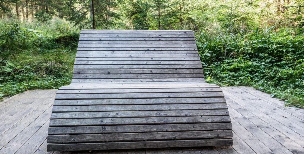 Leżak parkowy miejski